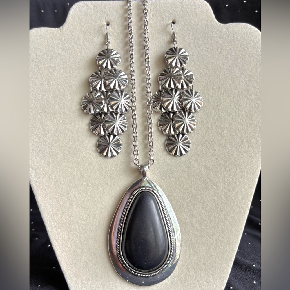Silver-Tone Black Stone Teardrop Pendant Long Necklace and Earrings Set